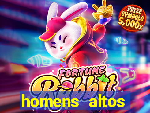homens altos sarados pelados