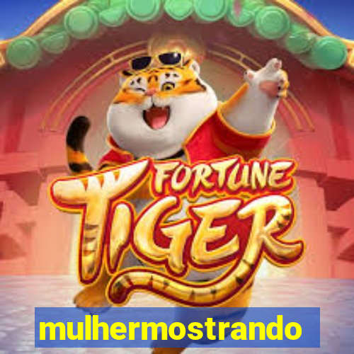 mulhermostrandoopeito